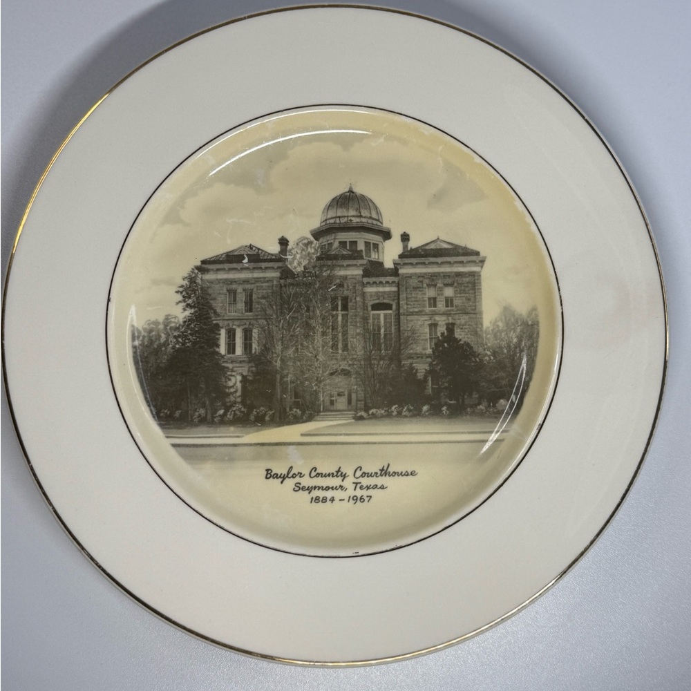 Vintage Courthouse Commemorative Plate